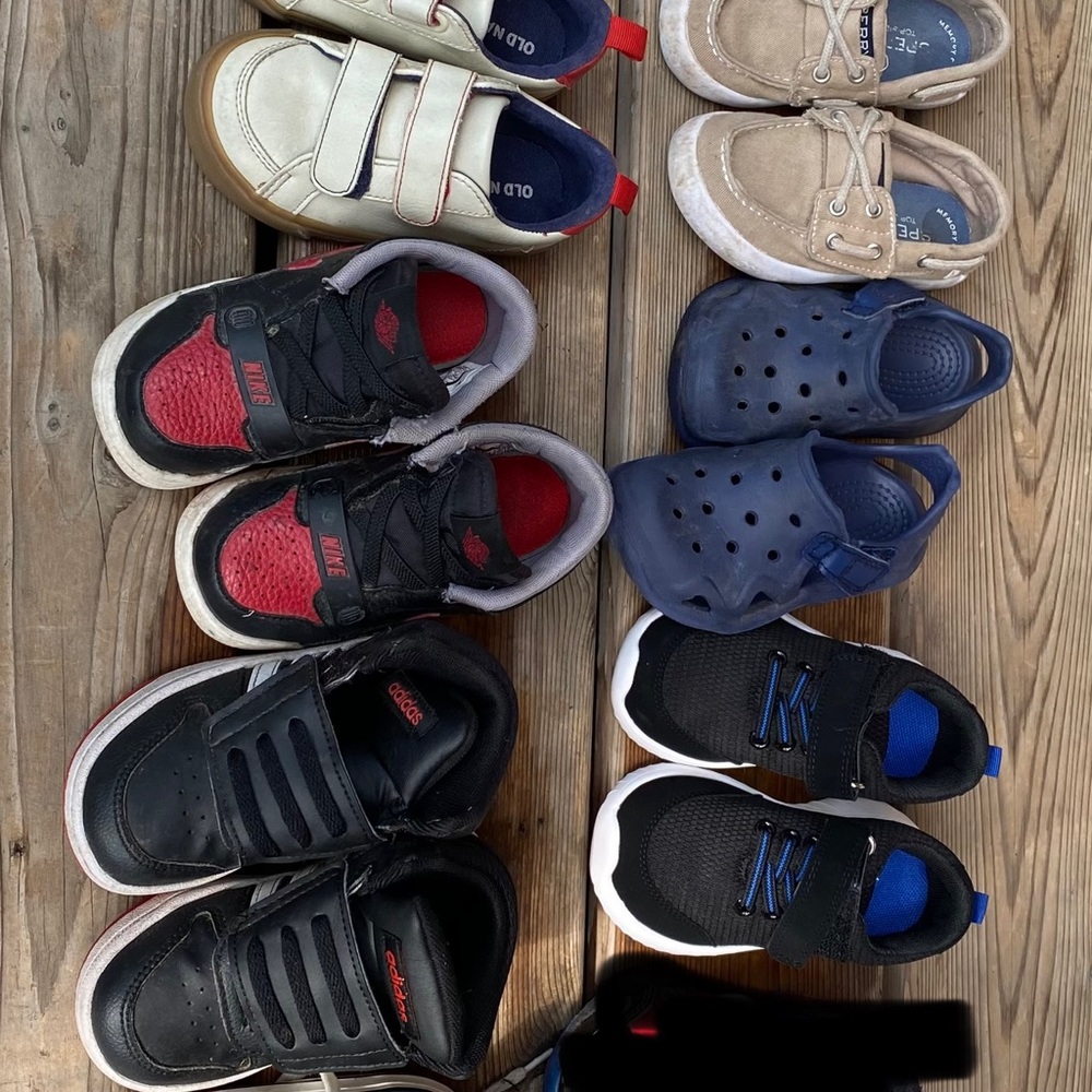 Size 7 boys toddler runner lot!